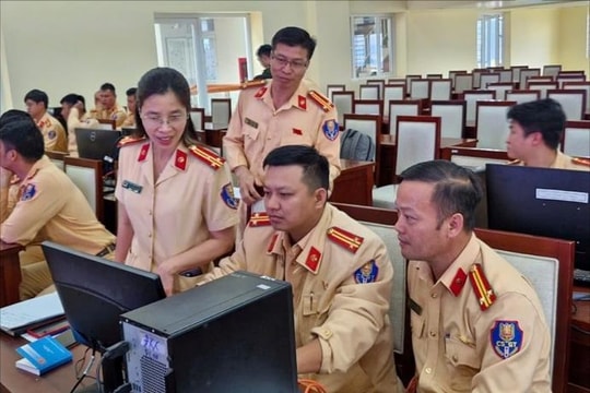 Lâm Đồng tập huấn nghiệp vụ cơ bản cho lực lượng Cảnh sát giao thông
