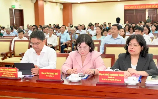 Bài cuối: Bắc nhịp cầu ý Đảng, lòng Dân
