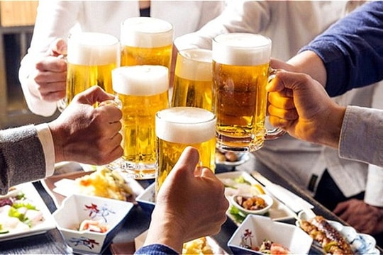 Rượu bia dịp Tết và những nguy cơ cần lưu ý