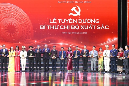 Lần đầu tiên tuyên dương Bí thư chi bộ xuất sắc: Đặt trọng tâm xây dựng Đảng từ gốc rễ