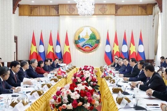 Tổng Bí thư Tô Lâm hội kiến Thủ tướng Lào