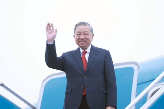 Party General Secretary To Lam leaves Hanoi for state visit to Laos