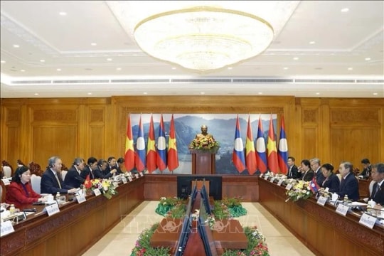 Lao NA President welcomes Vietnamese Party chief