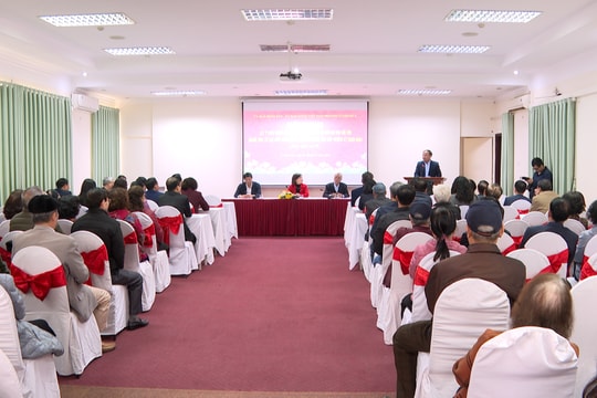 Lấy ý kiến cử tri nơi cư trú với 12 người ứng cử đại biểu Quốc hội Khóa XVI