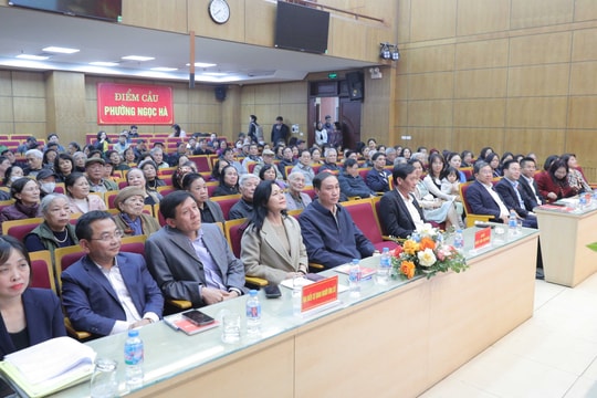 Hội nghị lấy ý kiến cử tri nơi cư trú đối với người ứng cử đại biểu Quốc hội Khóa XVI