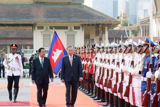 Grand welcome for General Secretary To Lam in Cambodia