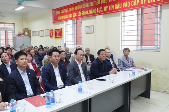 100% cử tri nơi cư trú tín nhiệm Giám đốc Đại học Quốc gia Hà Nội ứng cử đại biểu Quốc hội