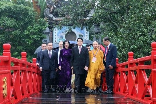 Chủ tịch nước dự các hoạt động trong chương trình Xuân Quê hương