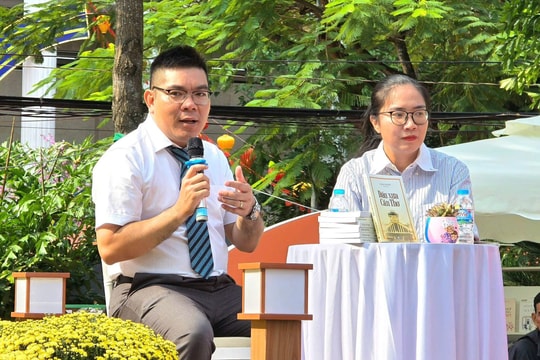Nhà báo Đăng Huỳnh và “Dấu xưa Cần Thơ”