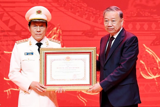 Tổng Bí thư Tô Lâm dự Lễ kỷ niệm 80 năm Ngày truyền thống Lực lượng Tình báo Công an Nhân dân