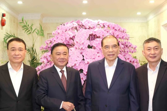Permanent Secretariat member honours former Party leaders