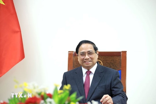 Thủ tướng Chính phủ Phạm Minh Chính điện đàm với Thủ tướng Singapore