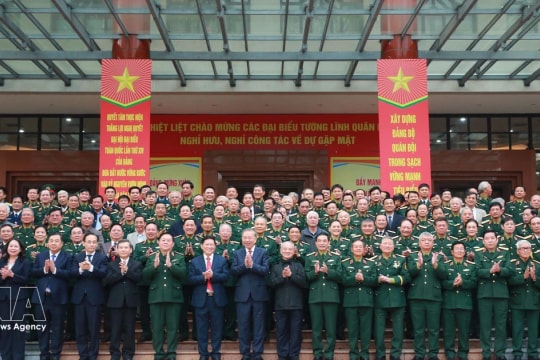 Party chief meets with retired military generals ahead of Lunar New Year Festival