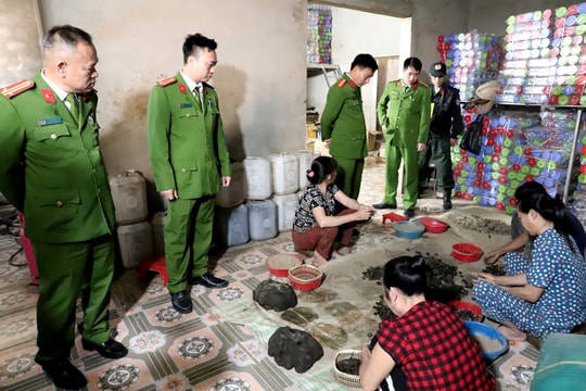 Công an Hà Tĩnh triệt phá đường dây sản xuất thuốc Đông y tăng cân giả