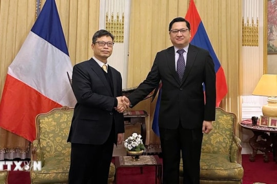 Lao ambassador underscores enduring Vietnam–Laos ties on Spring 2026 visit