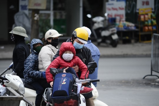 Dự báo thời tiết ngày 12/2: Miền Bắc chuyển rét, miền Nam mưa rào