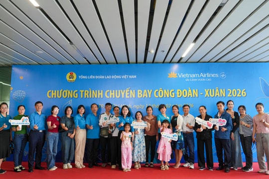 550 người lao động được hỗ trợ về quê đón Tết bằng máy bay