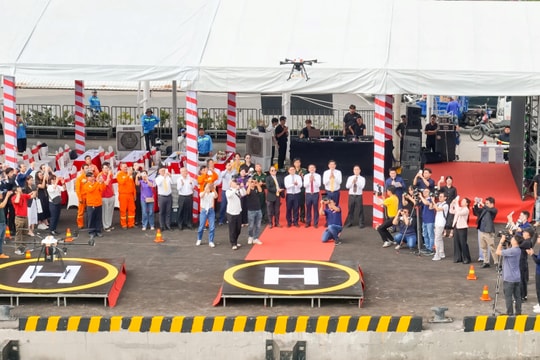 Thành phố đầu tiên ở Asean 'bay biển giao hàng' bằng UAV