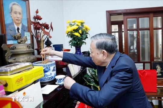 Tổng Bí thư Tô Lâm dâng hương tưởng niệm nhân 120 năm Ngày sinh Thủ tướng Chính phủ Phạm Văn Đồng
