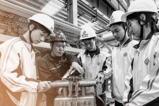 Không vào đại học dù đủ điểm: Xu hướng lạ ở Trung Quốc
