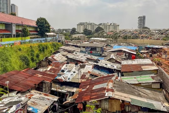 Indonesia muốn “xóa mái tôn gỉ” trong 3 năm
