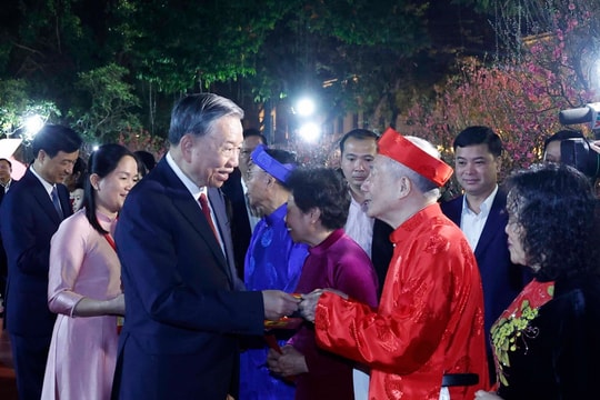 Tổng Bí thư Tô Lâm thăm, chúc Tết Đảng bộ, chính quyền và Nhân dân Hà Nội