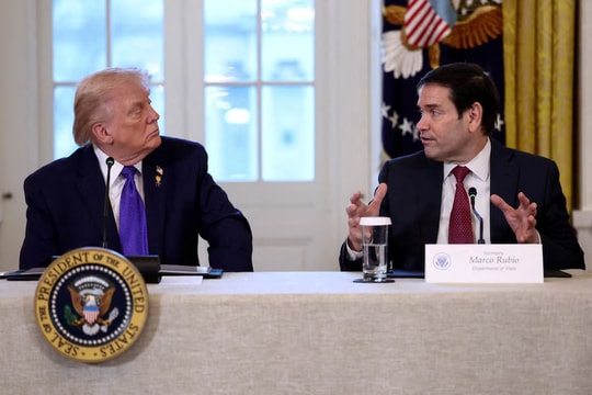 Tổng thống Donald Trump sẽ tham gia gián tiếp vào đàm phán với Iran