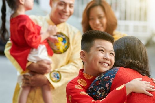 Khi gia đình thành lớp học: Trẻ học được gì dịp Tết?