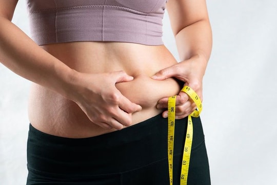 Vì sao Tết xong là béo? Cách giảm cân đơn giản, an toàn sau kỳ nghỉ