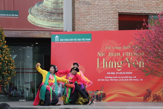 Khám phá "Sắc màu văn hóa Hưng Yên" tại Hà Nội
