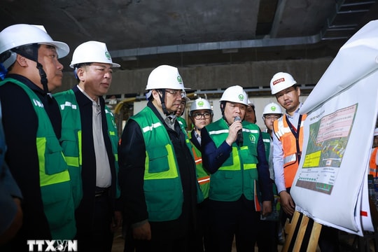 Thủ tướng Phạm Minh Chính: Quy hoạch phát triển ngành đường sắt với tầm nhìn trên 100 năm