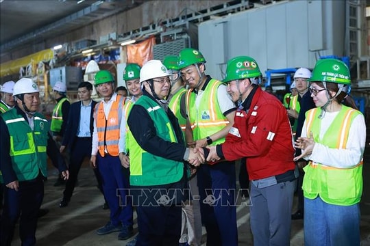 Tiến tới tự chủ trong phát triển đường sắt đô thị