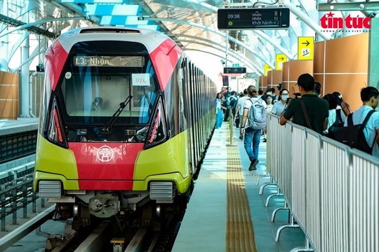 Hanoi metro ridership up over 32% during Tet