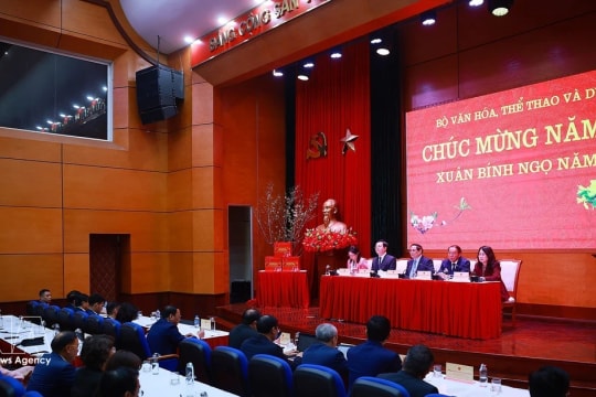PM calls for rapid actions to implement Party directions on culture