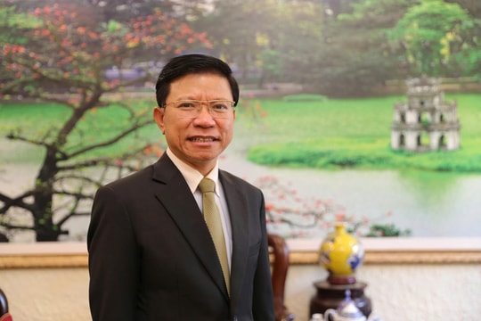 GS.TS Hoàng Anh Tuấn được Chính phủ Pháp trao tặng Huân chương Cành cọ Hàn lâm