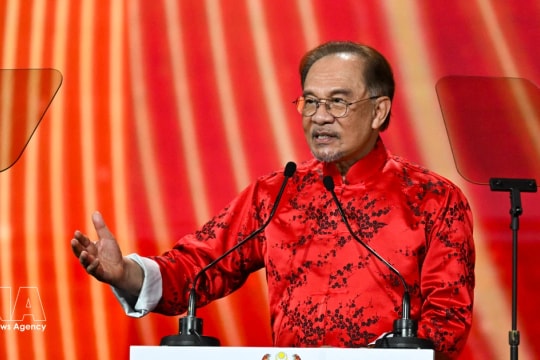 Malaysia proposes term limit for prime minister
