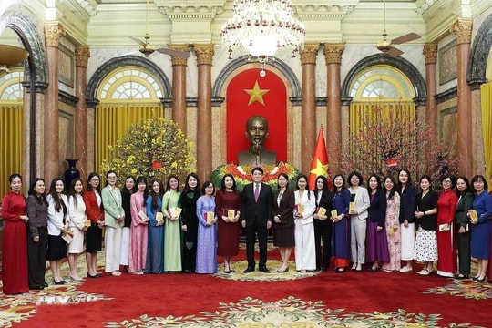 Chủ tịch nước Lương Cường gặp mặt đầu Xuân với cán bộ Văn phòng Chủ tịch nước