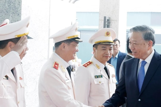 Party chief extends Tet greetings to Investigation Security Agency