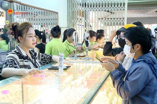 Đắk Lắk: Nhộn nhịp ngày vía Thần Tài