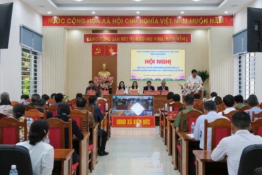 Ứng cử viên ĐBQH Khóa XVI tiếp xúc cử tri phía Tây tỉnh Lâm Đồng