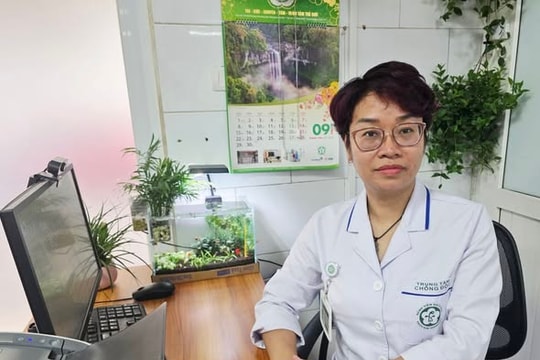 Nữ điều dưỡng Bạch Mai kịp thời cứu người bảo vệ ngừng tim tại siêu thị