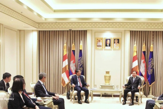 Vietnam consolidates traditional ties with Cambodia