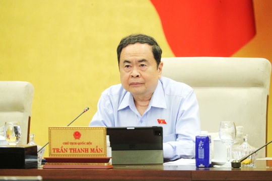Lấy người dân và doanh nghiệp làm trung tâm, đẩy mạnh cải cách thủ tục hành chính