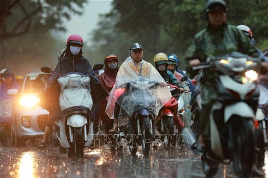 Ứng phó với không khí lạnh, lốc, sét, mưa đá và gió mạnh trên biển