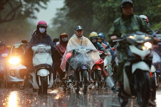 Dự báo thời tiết ngày 11/5: Miền Bắc đề phòng mưa dông, Nam Bộ nắng nóng gay gắt