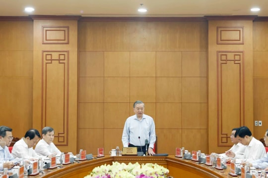 Party chief calls for resolute fight against “internal enemy” with new thinking, approaches