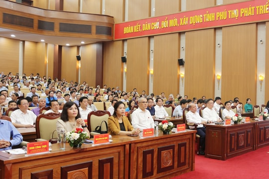 Phú Thọ: Người ứng cử ĐBQH khóa XVI tiếp xúc cử tri tại Đơn vị bầu cử số 1