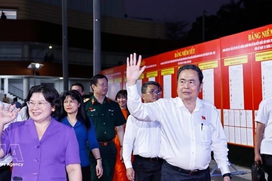 NA Chairman attends military enlistment camp in Ho Chi Minh City