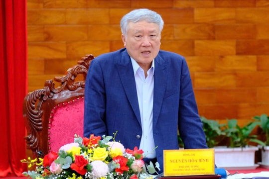 Phó Thủ tướng Thường trực Chính phủ Nguyễn Hòa Bình làm việc tại Lâm Đồng