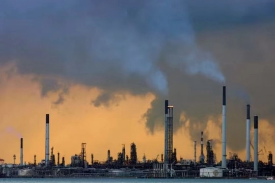 Singapore to invest 630 million USD in emission reduction